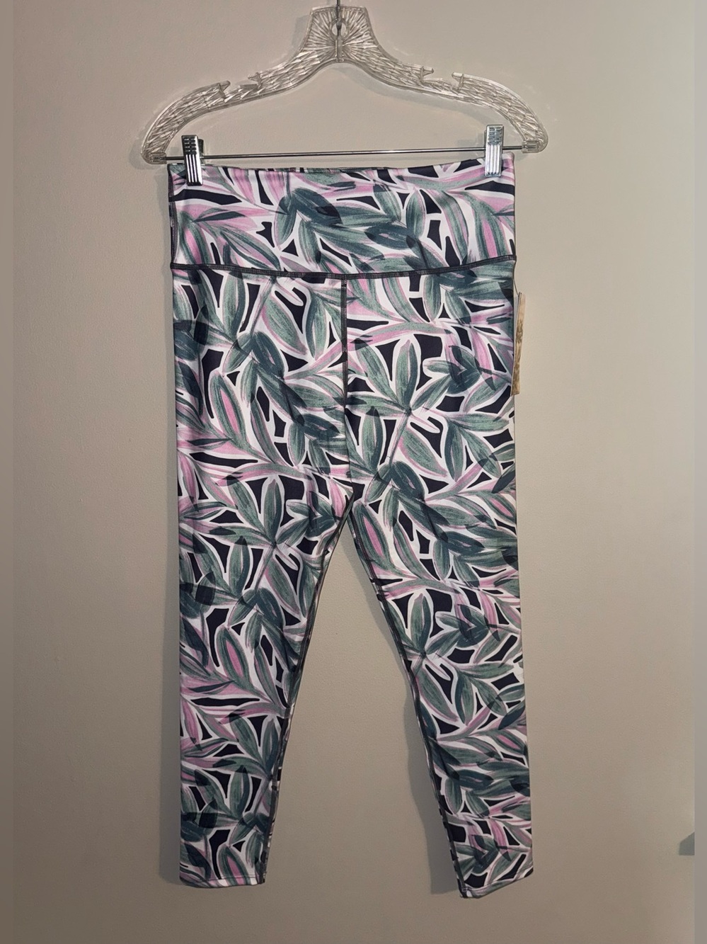 Nwt SAGE women’s leggings sz L ✨